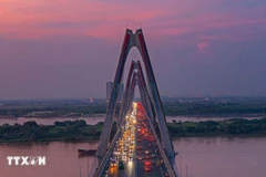 Pont Nhât Tân de la capitale Hanoi. Photo : VNA
