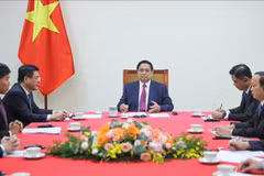 Le Premier ministre vietnamien Pham Minh Chinh s'est entretenu par téléphone avec son homologue cambodgien Hun Manet dans l'après-midi du 15 août, à la demande de la partie cambodgienne. Photo : VNA
