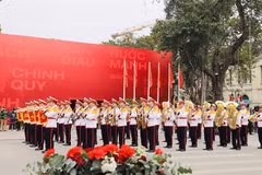 La fanfare de l'Unité de cérémonie de la sécurité publique du Vietnam participera au Festival mondial de musique policière 2025 à Hanoï. Photo hoguomopera.vn