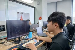 Les universités locales renforcent leurs programmes de formation spécialisés en conception, vérification, conception physique et architecture de puces. Photo : VNA