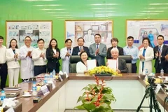 Hoa Lam Shangri-La Healthcare signe un protocole d'accord avec la société japonaise Cyto-Facto Inc. pour s'associer au développement de thérapies cellulaires, de cellules souches et de thérapies géniques. (Photo avec l'aimable autorisation du groupe Hoa Lam)