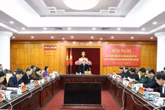 Le secrétaire du Comité du Parti provincial de Lang Son, Hoang Van Nghiem, prend la parole lors de la conférence (Photo : baolangson.vn)