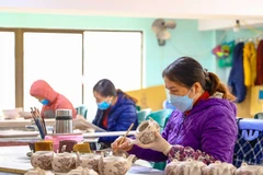 Les villages de métiers de Hanoï en pleine effervescence à l’approche du Têt. Photo . VNA ​
