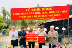 Lors de la cérémonie d'inauguration dans le district de Phu Giao (Photo : VNA)