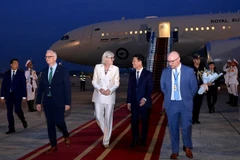 - La gouverneure générale d'Australie, Sam Mostyn, et son épouse sont arrivées à Hanoï le soir du 9 septembre, entamant leur visite d'État de quatre jours au Vietnam. Photo : VNA