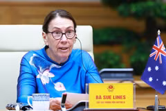 La présidente du Sénat de l'Australie Sue Lines. Photo : VNA