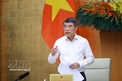 Le Premier ministre Lê Minh Hung lors de la réunion gouvernementale périodique d’avril 2026, tenue le 4 mai à Hanoï. Photo : VNA