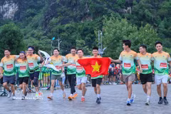 Tràng An Marathon 2025, le plus grand événement sportif annuel de la province de Ninh Bình, a réuni plus de 10.000 coureurs sur un parcours au cœur du patrimoine. Photo : VNA