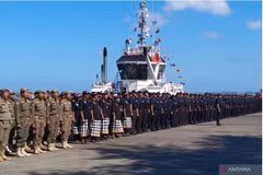 Les autorités indonésiennes de l'immigration ont inauguré un groupe de patrouille pour surveiller les touristes de Bali dans le port de Benoa, Denpasar, Bali. Photo : ANTARA