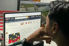 Les consommateurs découvrent et commandent du café vietnamien sur Amazon. Photo : SGGP
