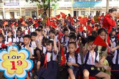Des élèves du primaire lors de la cérémonie d'ouverture de la nouvelle année scolaire le 5 septembre (Photo : VNA)