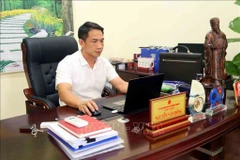 Le président du Comité populaire de la commune de Chiêng Khoong Nguyên Van Dông. Photo : VNA
