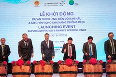 Thua Thien-Hue lance des projets pour renforcer l'adaptation et la résilience au changement climatique