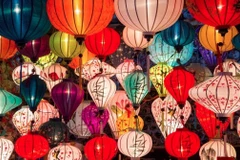La fête de la Mi-Automne illumine la vieille ville de Hoi An