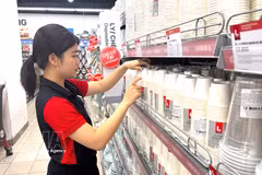 Lotte Mart Vietnam distribue actuellement environ 900 produits de marque propre fabriqués au Vietnam et soumis à un contrôle qualité rigoureux. (Photo : VNA)