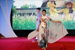 Quang Ninh : une exposition met en lumière l'évolution de l'ao dai à travers l'histoire
