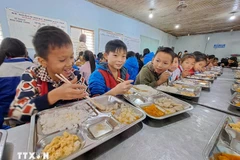 Élèves de l'internat de l'école primaire et secondaire Xin Chai pour minorités ethniques, dans le district de Vi Xuyen, province de Ha Giang. (Photo : VNA)