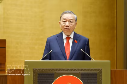 Le président du Vietnam, To Lam, prononce son discours d’investiture. Photo : VNA