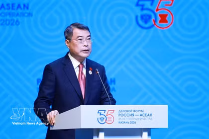 Le Premier ministre Le Minh Hung s'exprime lors de l'événement. Photo: VNA
