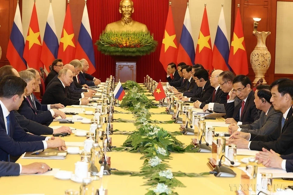 Dans l'après-midi du 20 juin 2024, au siège du Comité central du Parti, le secrétaire général du PCV Nguyen Phu Trong s'entretient avec le président de Russie Vladimir Poutine, en visite d'État au Vietnam. Photo : VNA