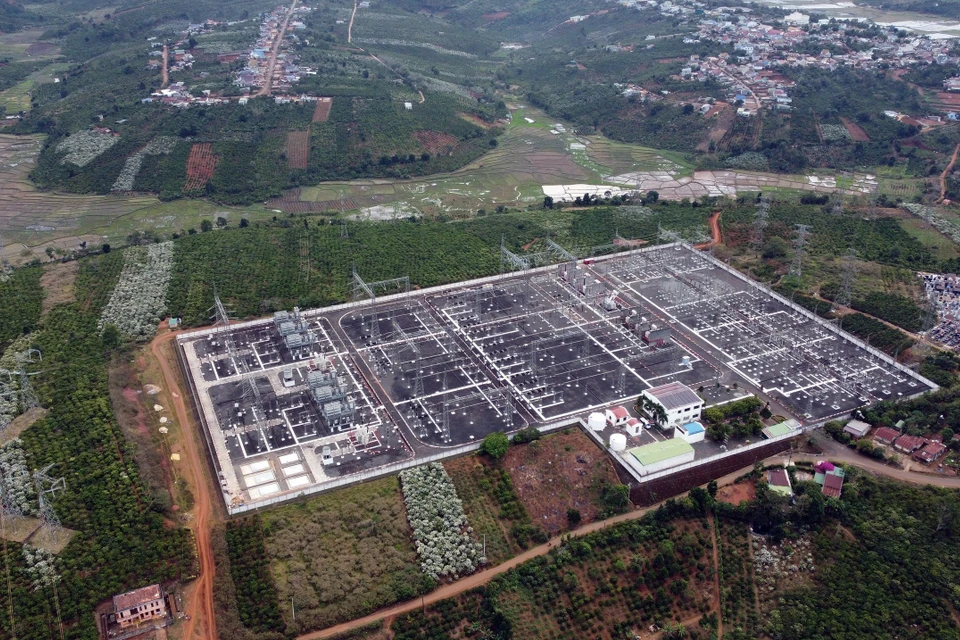 Le poste électrique de 500 kV de Di Linh, province de Lam Dong, est géré et exploité par La Compagnie de transport électrique N°3. Photo : VNA