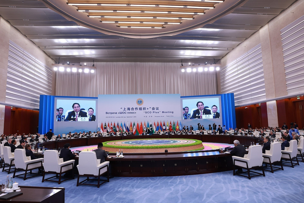 Lors du Sommet élargi de l’Organisation de coopération de Shanghai (OCS). Photo : VNA vna-potal-thu-tuong-du-hoi-nghi-thuong-dinh-to-chuc-hop-tac-thuong-hai-mo-rong-sco-8249162.jpg