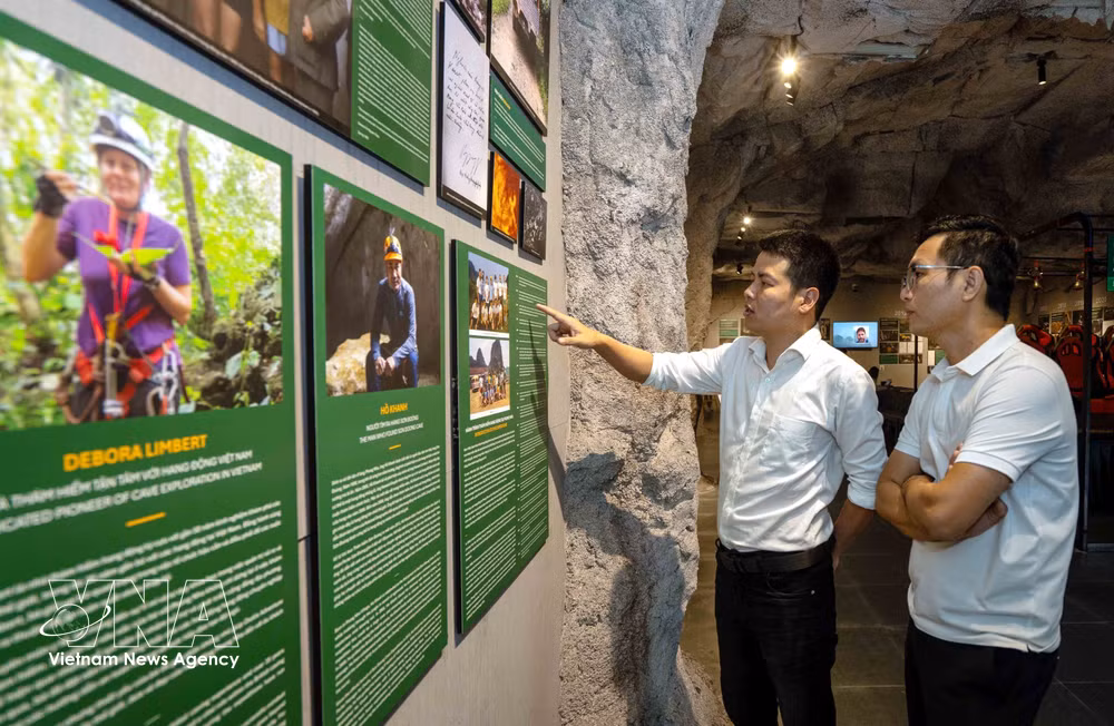 vnanet-potal-quang-tri-dua-vao-hoat-dong-trung-tam-thong-tin-tham-hiem-hang-dong-phong-nha-8726656-1.jpg