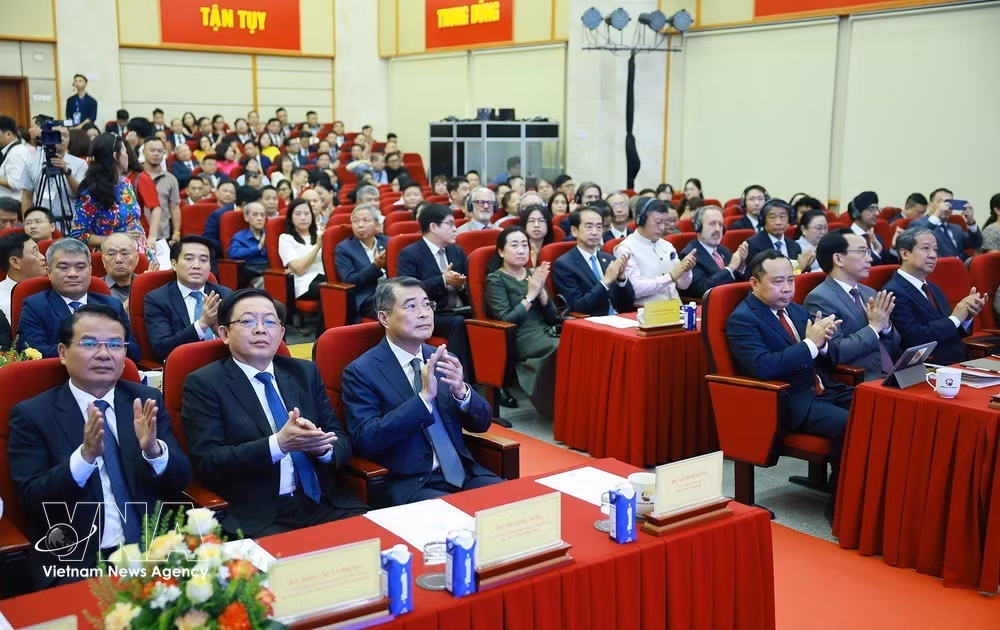 vnanet-potal-thu-tuong-du-le-chao-mung-ngay-khoa-hoc-cong-nghe-va-doi-moi-sang-tao-viet-nam-8767466.jpg
