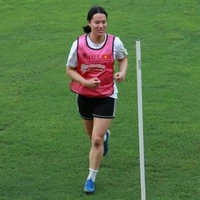 Nguyên Hoàng Nam Mi est la première joueuse vietnamienne résidant à l’étranger sélectionnée en équipe nationale. Photo : VFF