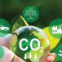 La solution automatisée VertZéro permet aux entreprises de mesurer leurs émissions de gaz à effet de serre et d’élaborer des plans de réduction en vue d’atteindre la neutralité carbone. Photo : NetZero.vn