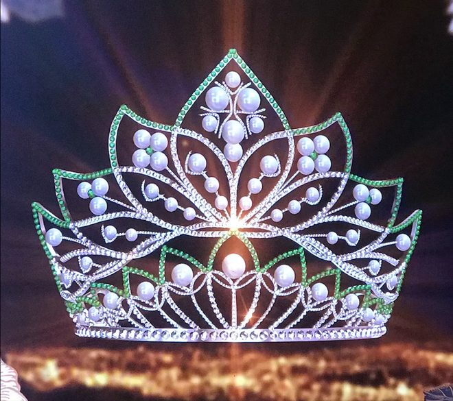 La couronne de la Miss Tourisme Ethnique Vietnam. Photo : thanhnien.vn couronne-miss-tourisme-ethnique.png
