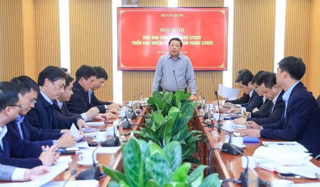 Le ministre de la Construction, Trân Hông Minh, s’exprime lors de la réunion mensuelle du ministère, le 7 mars. Photo : VietnamPlus tran-hong-minh.jpg
