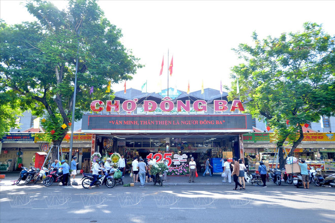 marche-de-dong-ba-2.jpg