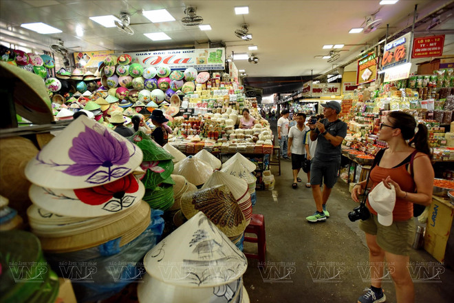 marche-de-dong-ba-vnp.jpg