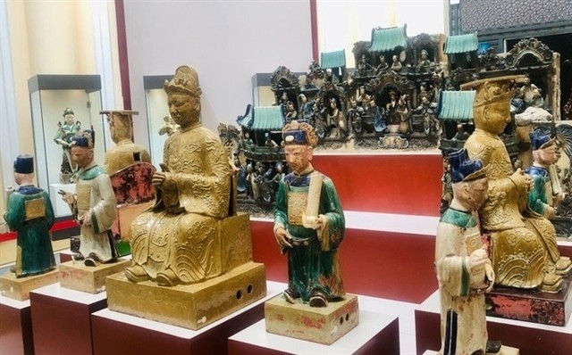statuettes-en-ceramique-de-tam-quan-dai-de.jpg