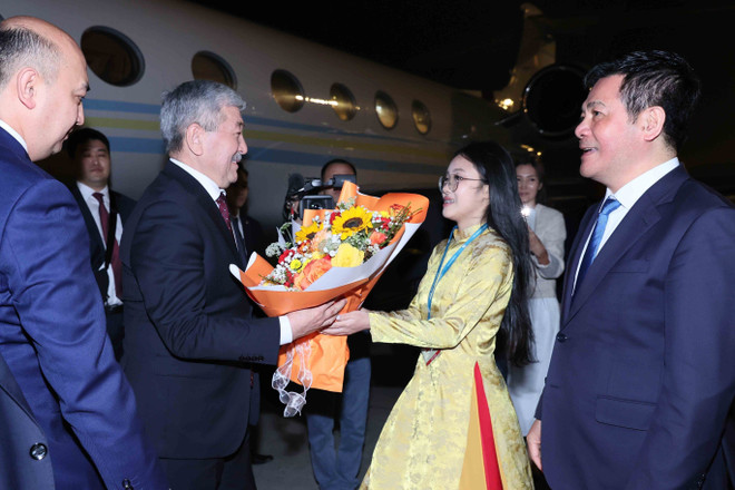 adylbek-aleshovich-kasymaliev-vna.jpg