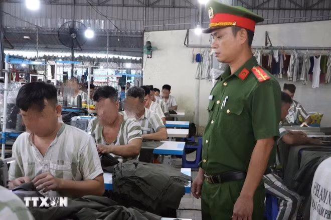 centre-de-detention-de-phu-hoa.jpg