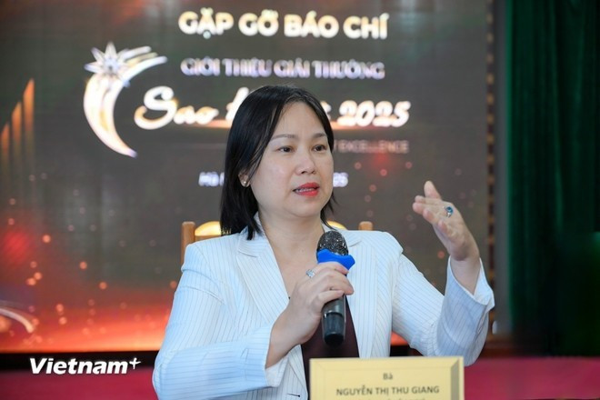 Nguyên Thi Thu Giang, vice-présidente et secrétaire générale de la VINASA, prend la parole lors de l’événement. Photo : VietnamPlus nguyen-thi-thu-giang.jpg
