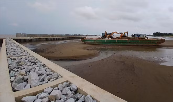 construction-dun-brise-lames.jpg