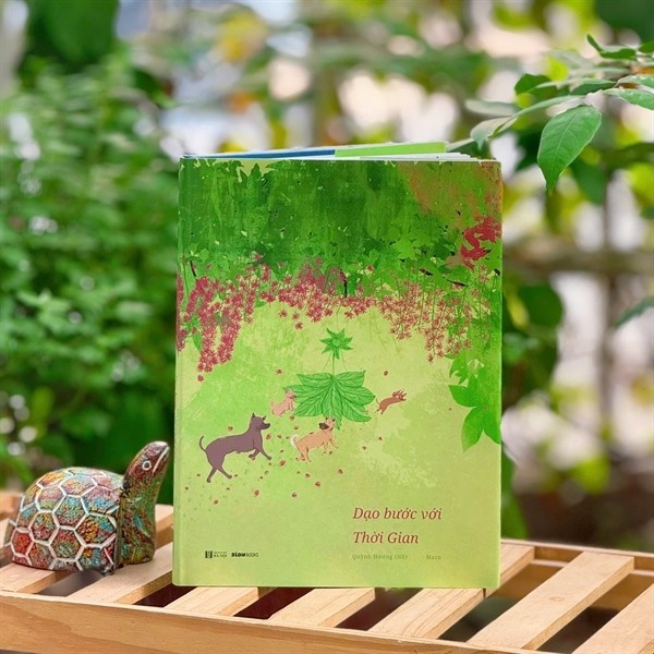 Couverture du livre illustré vietnamien "Dao buoc voi Thoi Gian" (Marcher avec le temps) de Quynh Huong. Photo : nhungvisao.com dao-buoc-voi-thoi-gian.jpg