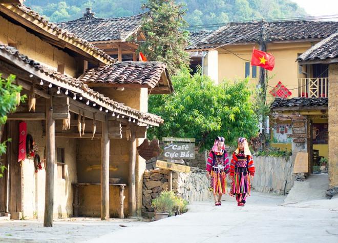 Dans le village de Lô Lô Chai. Photo: VNA lo-lo-chai-7412.jpg