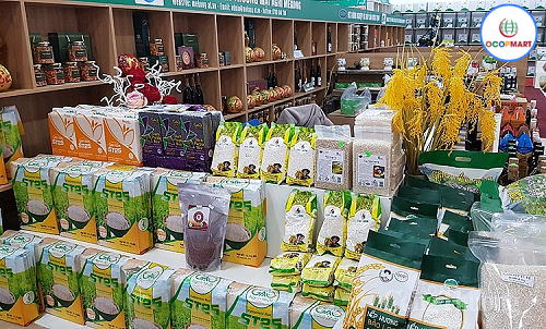 Fin 2024, le pays comptait près de 15.000 produits OCOP, dont Hanoï à elle seule représentait 3 317 articles, soit 22,1 % du total national. Photo : tapchicongthuong.vn ocop-vna.png