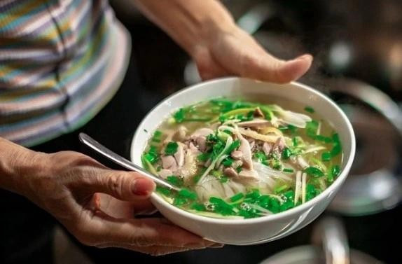 pho-ga-nguyet.jpg