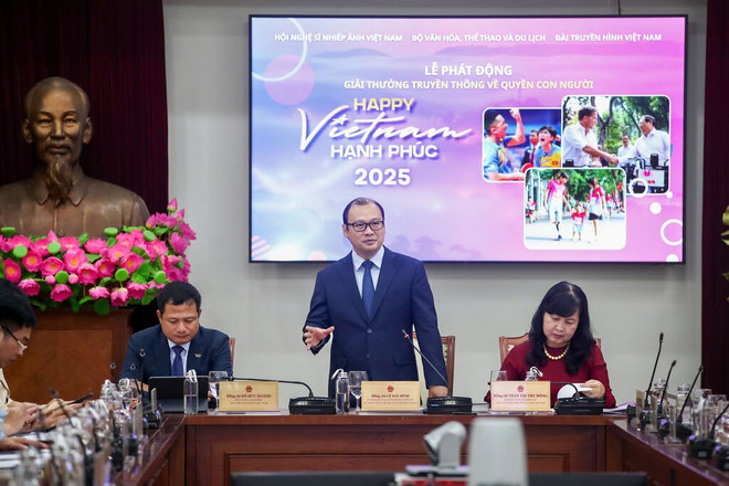 Lê Hai Binh, vice-ministre permanent du ministère de la Culture, des Sports et du Tourisme, prend la parole lors de la conférence de presse pour le lancement du Prix "Happy Vietnam 2025". Photo : CVN le-hai-binh.jpg