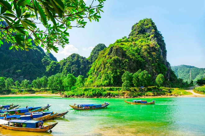 La beauté du Parc national Phong Nha Ke Bang attire les touristes à Quang Binh. Photo : phongnhakebang.vn parc-national-phong-nha-ke-bang.jpg