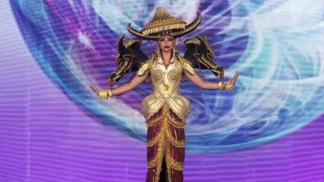 La belle philippine Tarah Valencia. Photo: Miss Supranational tarah-valencia.jpg