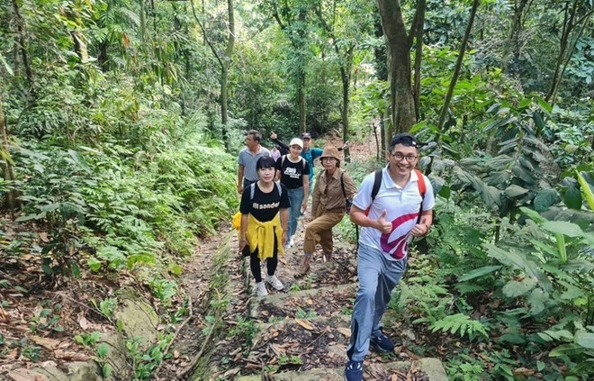 Un nouveau circuit de trekking pour découvrir le flanc est de Tam Dao. Photo: thainguyentourism.vn circuit-de-trekking.jpg