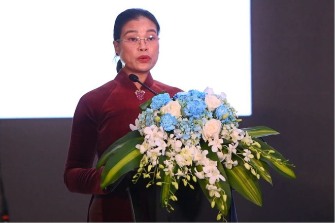 Bach Liên Huong, directrice du Département de la culture et des sports de Hanoi, s'exprime lors de la cérémonie d'ouverture. Photo: VNA bach-lien-huong.jpg