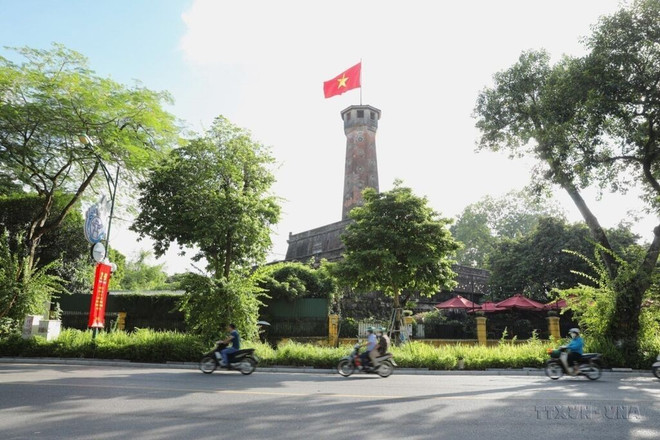 Mât du drapeau de Hanoi. Photo : VNA mat-du-drapeau-de-hanoi.jpg