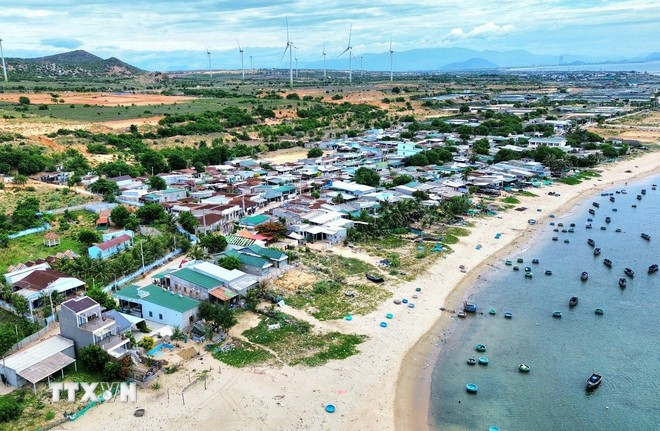 Zone prévue pour la construction du projet de centrale nucléaire de Ninh Thuân 1. Photo: VNA ninh-thuan.jpg